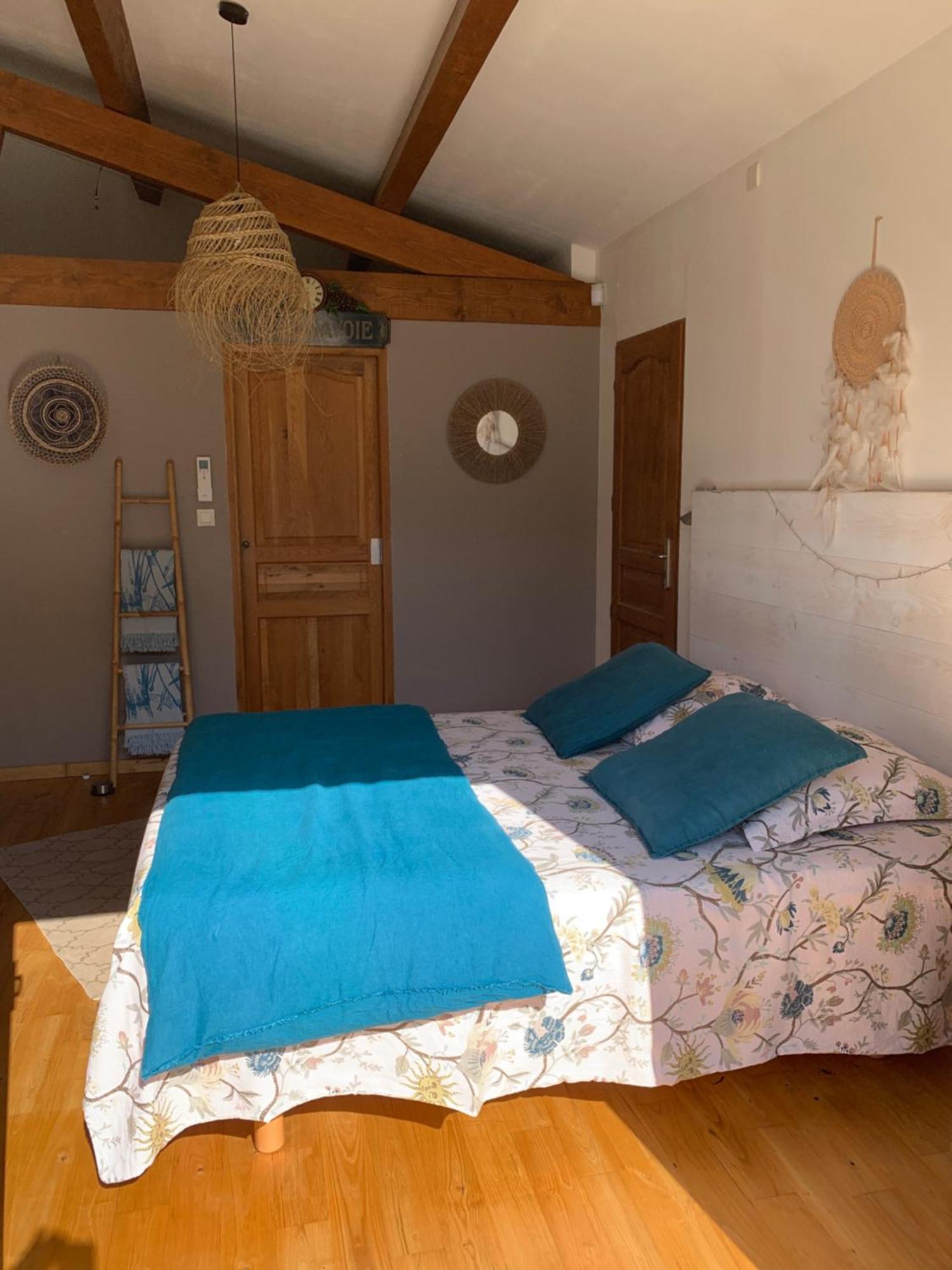 La Chambre Haute Et Son Spa Nimes Exterior photo