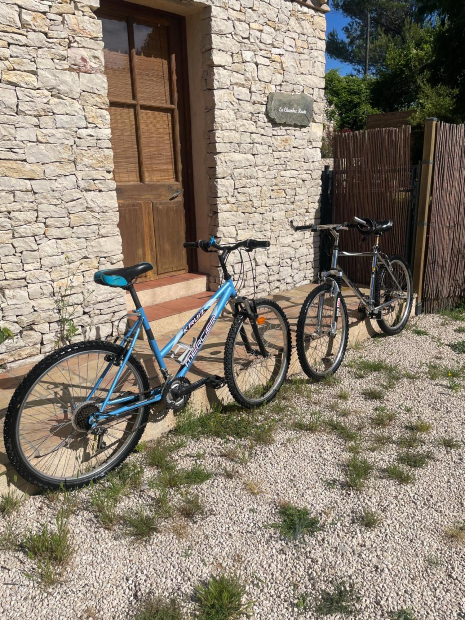 La Chambre Haute Et Son Spa Nimes Exterior photo